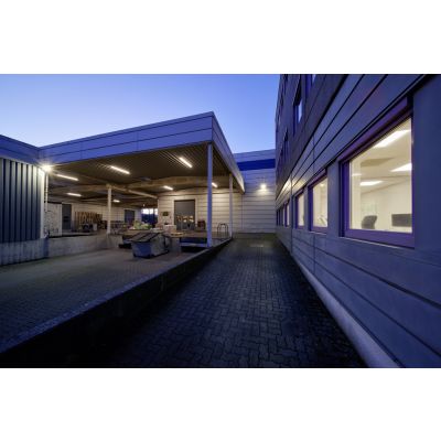 Naświetlacz LED FL PFM ASYM 45x140 290W 4000K BK 38200lm IP66 czarny 4058075353749 LEDVANCE (4058075353749)